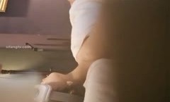 偷拍良家妇女的私密生活，最新上市！【SPA养生之道】身shen材级品的美女第官网一次做SPA 有点不好意思放不开