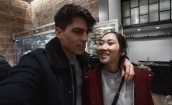 华裔美女博主与男友的性xing愛日记-她想在我们播放视频后再次做[zuo]爱