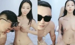 奶子非常漂亮的高gao颜值韩国美眉浴室自[zi]慰呻吟下面的毛毛浓密性感